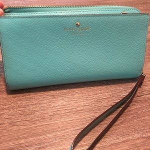 Kate Spade wristlet / wallet